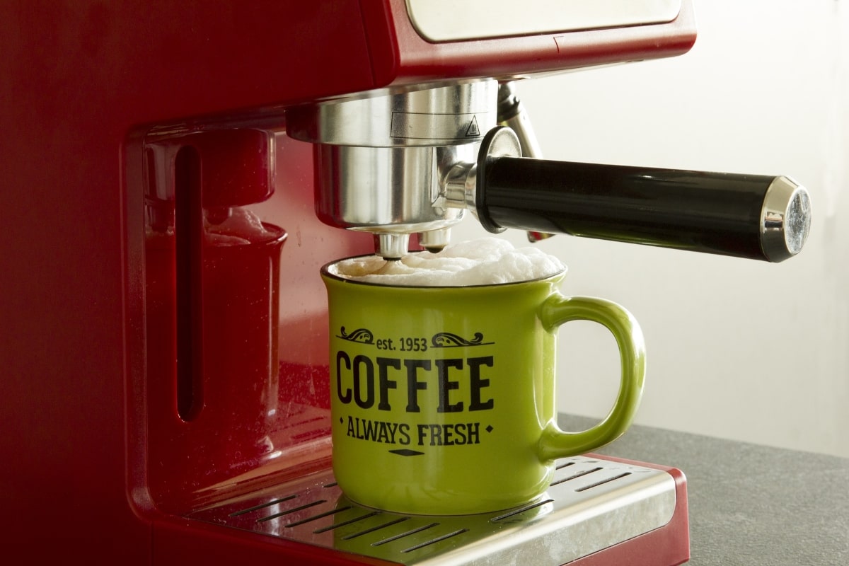 semáforo Buen sentimiento Uva Cómo usar una cafetera express? | Somos el café